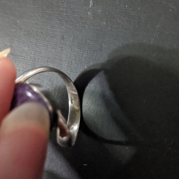 Sterling Silver Purple Charoite Gemstone Curved Band Ring - size 6 - Picture 4 of 6